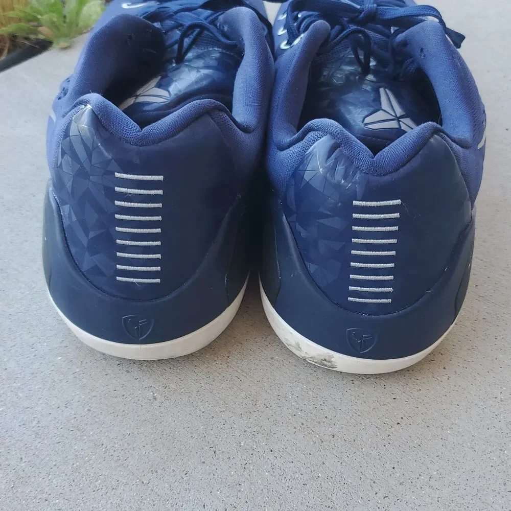 Nike Zoom Crusader Sneakers Size 18 (MODEL: 685776‑401) • Kobe Sheath